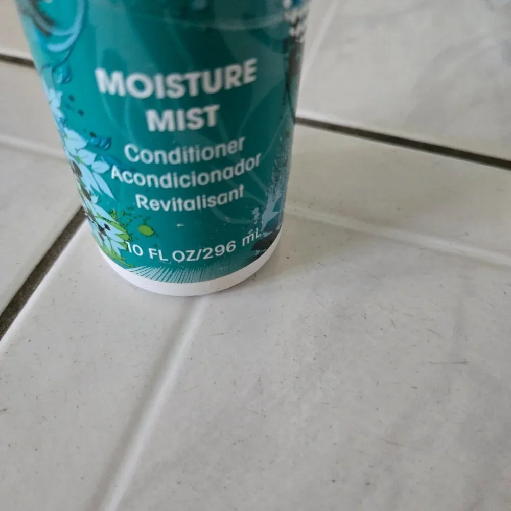 New Aquage Biomega Moisture Mist Conditioner 10 fl.oz.